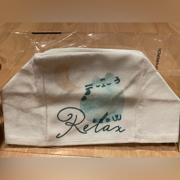 Pusheen Tissue Box Cover - Picture 2 of 4